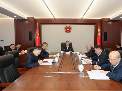 南充市人大常委会党组理论学习中心组学习会召开