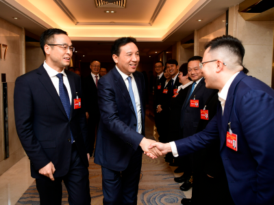 张冬云看望慰问市两会人大代表政协委员